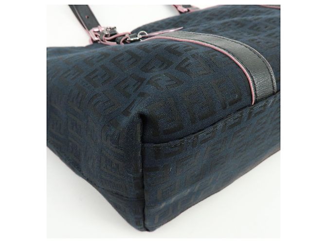 FENDI Borsa Tote e Borsa a Spalla in Tela Zucchino e Pelle Nera 8BH215 - vista 12