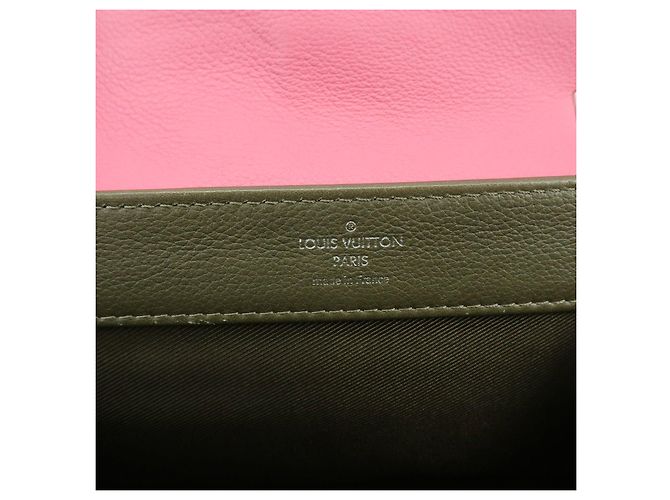 Louis Vuitton LOCKME 2 BB Borsa a mano 2 vie in pelle Rose Khaki M54103 - vista 23
