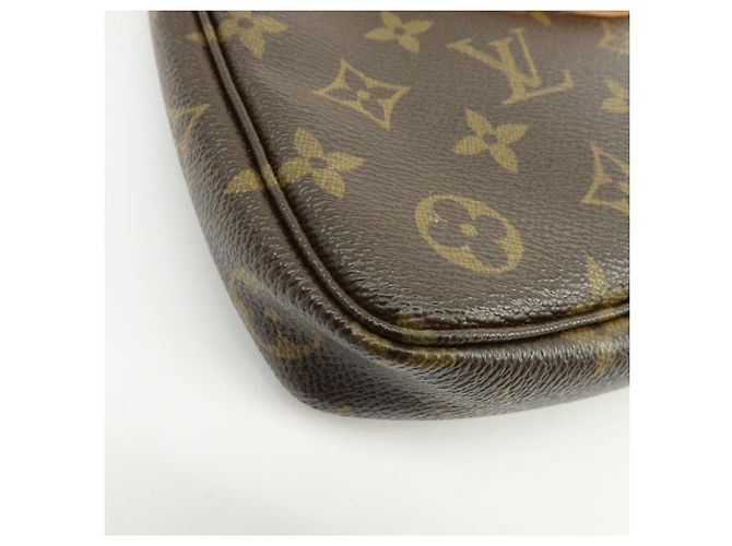 Louis Vuitton Monogram Cherry Pochette Accessoires Pouch M95008 - vista 14