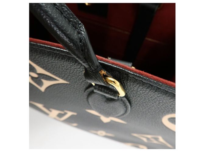 Borsa Tote Louis Vuitton Bicolor Monogram Empreinte On The Go MM M45495 - vista 16