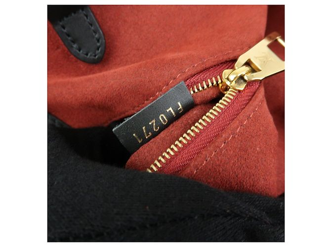 Borsa Tote Louis Vuitton Bicolor Monogram Empreinte On The Go MM M45495 - vista 20