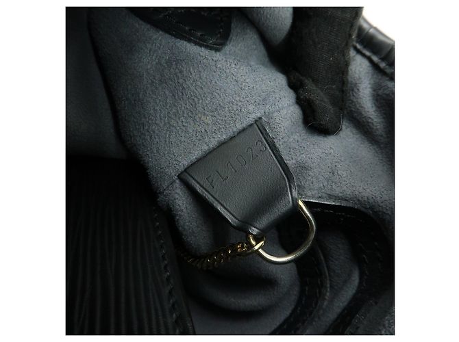Louis Vuitton Epi Petit Bucket PM Shoulder Bag Noir M58992 - vista 24