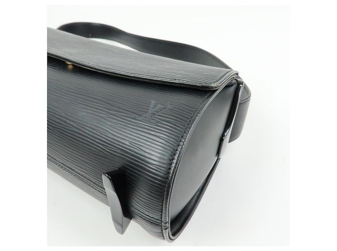 Borsa a tracolla Louis Vuitton Epi Nocturne GM Noir Black M52172 - vista 11