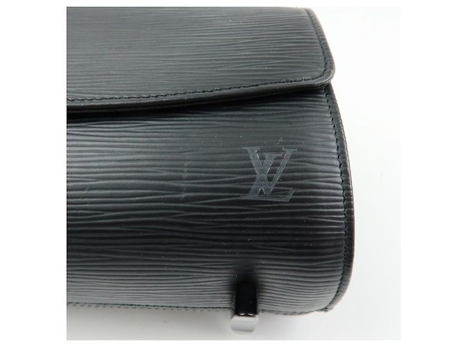 Borsa a tracolla Louis Vuitton Epi Nocturne GM Noir Black M52172 - vista 19