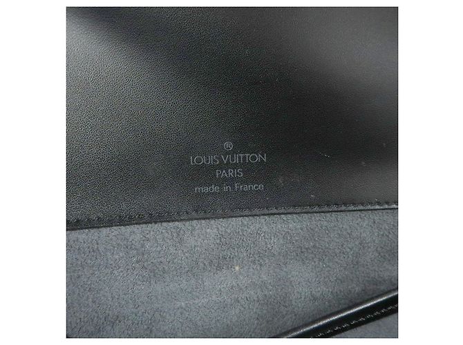 Borsa a tracolla Louis Vuitton Epi Nocturne GM Noir Black M52172 - vista 23