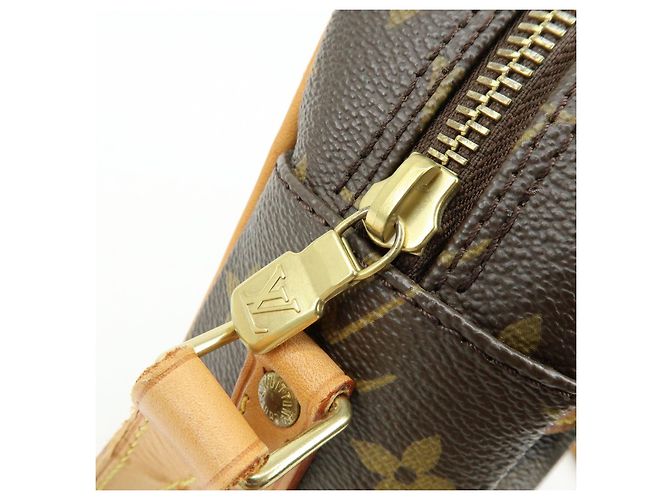 Borsa a tracolla Louis Vuitton Monogram Trocadero 27 M51274 - vista 18
