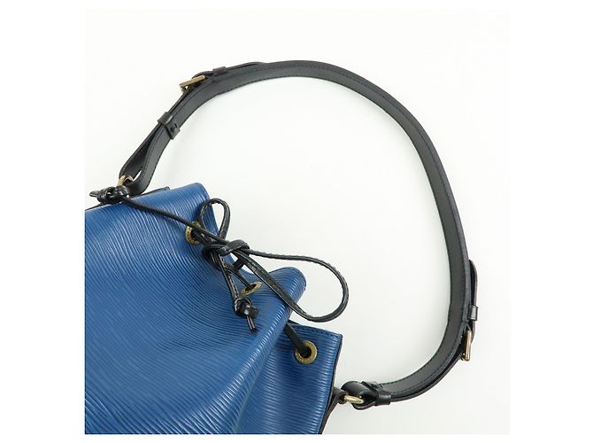 Borsa a tracolla Louis Vuitton Epi Petit Noe Bicolor Blue Noir Ｍ44152 - vista 6