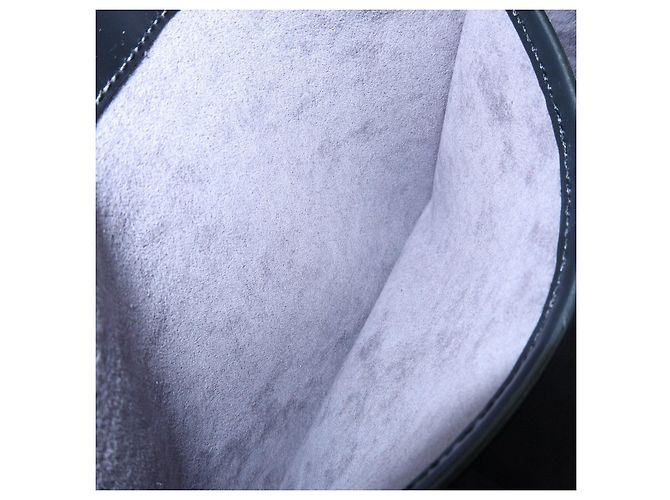 Borsa a spalla e a mano Louis Vuitton Epi Reverie Noir Black M52162 - vista 21