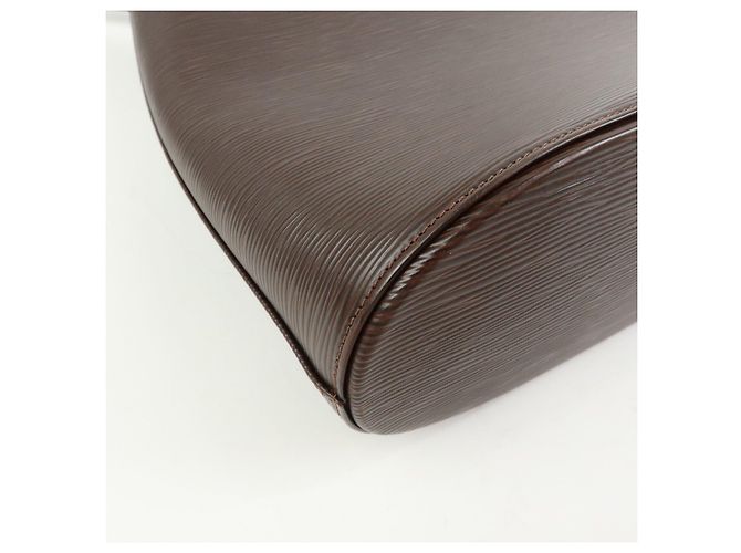 Borsa a tracolla Louis Vuitton Epi Verso in pelle Mocha M5281D - vista 11