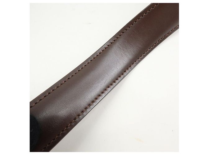 Borsa a tracolla Louis Vuitton Epi Verso in pelle Mocha M5281D - vista 7