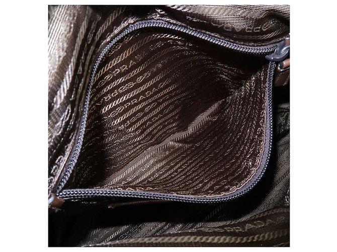 Borsa a tracolla in nylon e pelle con logo triangolare PRADA Marrone Rosa - vista 20