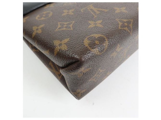 Louis Vuitton Monogram Locky BB Borsa a Tracolla 2Way Brown Noir M44141 - vista 12