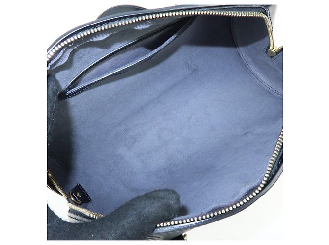 Borsa a tracolla e pochette Louis Vuitton Epi Soufflot Noir M52222 - vista 17