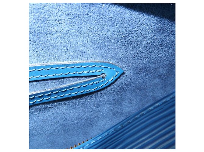 Borsa a tracolla e pochette Louis Vuitton Epi Soufflot Toledo Blue M52225 - vista 18