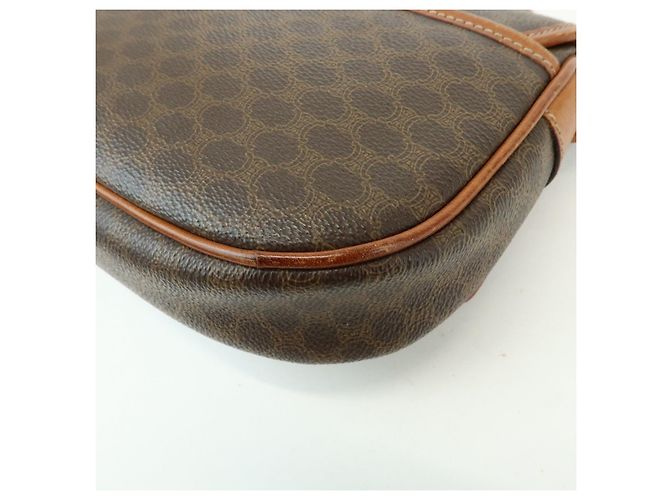 Céline CELINE Borsa a tracolla e a spalla in pelle e PVC Macadam Marrone - vista 13