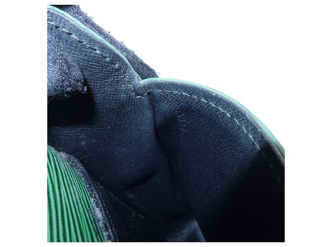Saint-Cloud Borsa a tracolla Louis Vuitton Epi Mini Saint Cloud Borneo Green M52214 - vista 24