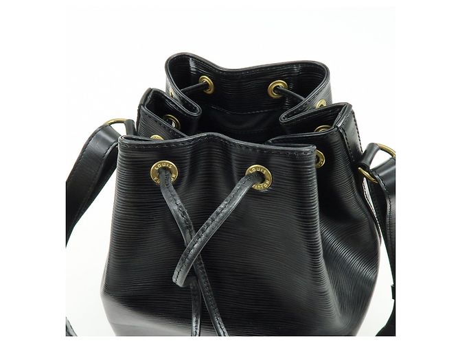 Borsa a tracolla Louis Vuitton Epi Petit Noe Noir Black M44102 - vista 17