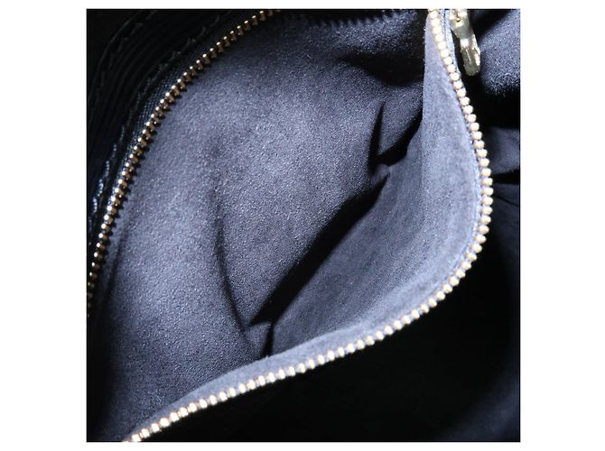 Borsa a tracolla Louis Vuitton Epi Petit Noe Noir Black M44102 - vista 21
