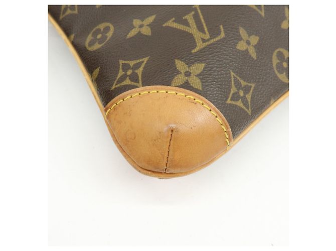 Borsa a mano e a tracolla Louis Vuitton Monogram Coussin GM Marrone M51141 - vista 11