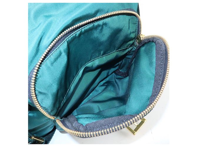 Borsa a tracolla PRADA in nylon e pelle Saffiano con logo triangolare Verde - vista 20