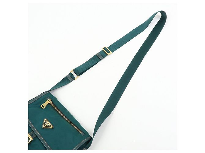 Borsa a tracolla PRADA in nylon e pelle Saffiano con logo triangolare Verde - vista 6