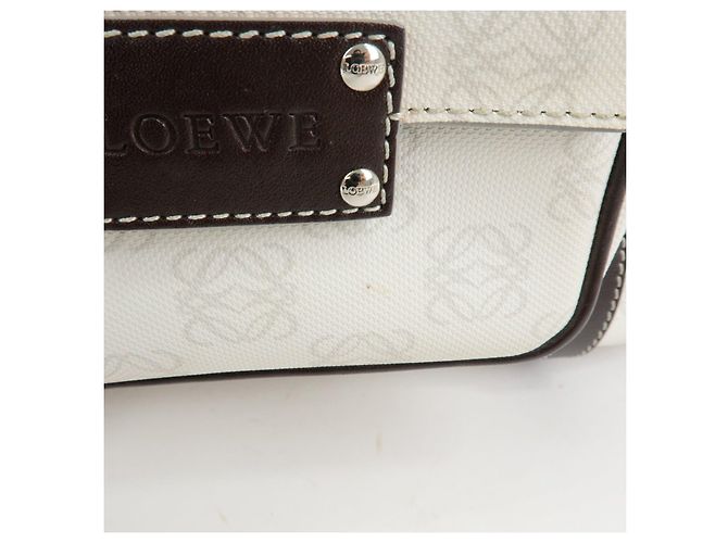Borsa a mano LOEWE Anagram in PVC e pelle Borsa Boston Bianca e Marrone Scuro - vista 15