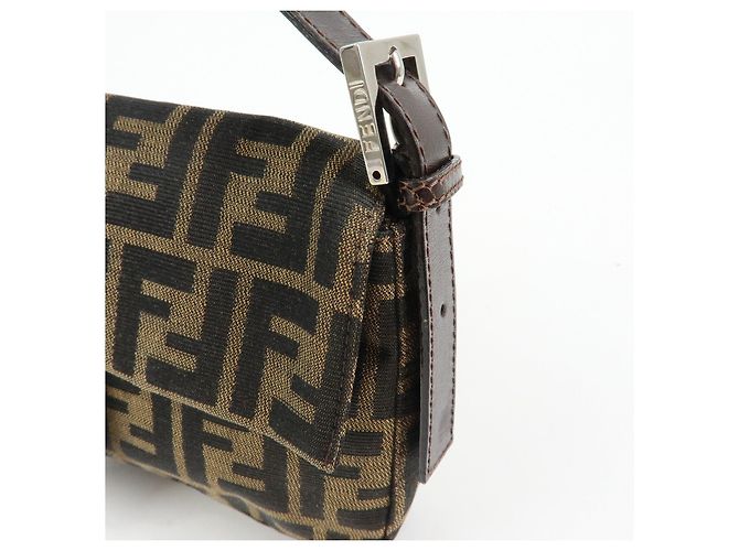 FENDI Mamma Baguette Zucca Canvas Leather Shoulder Bag Brown 26424 - vista 16