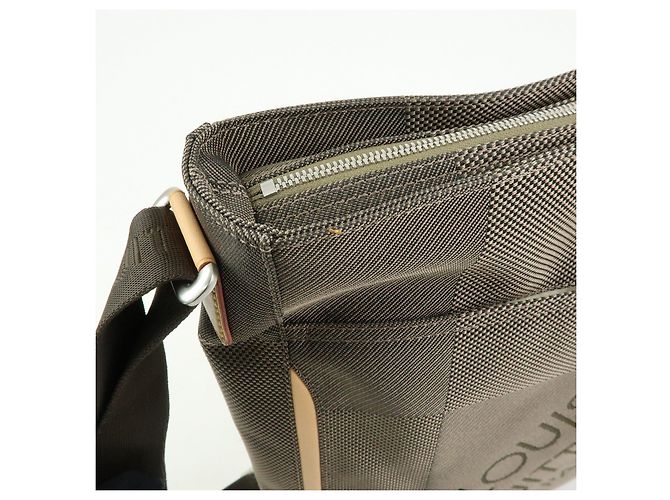 Louis Vuitton Damier Giant Compagnon Shoulder Bag Terre M93045 - vista 15