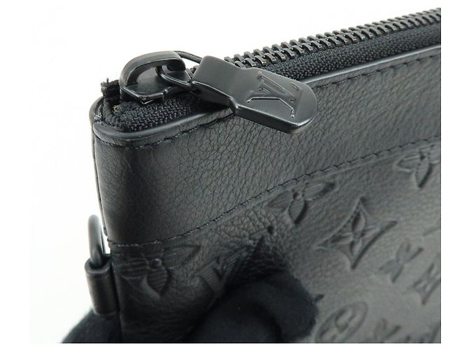 Louis Vuitton Monogram Shadow Leather Pochette To-Go Clutch Bag M81570 - vista 11