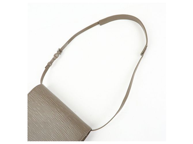 Borsa a tracolla Louis Vuitton Biarritz PM in pelle Epi Pepper M5293B - vista 6