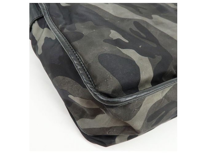 Borsa a tracolla PRADA in nylon e pelle Saffiano con logo triangolare Khaki VA0768 - vista 11
