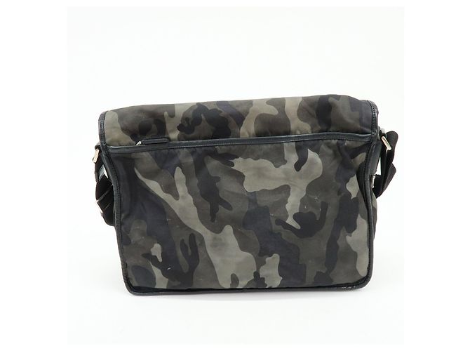 Borsa a tracolla PRADA in nylon e pelle Saffiano con logo triangolare Khaki VA0768 - vista 2