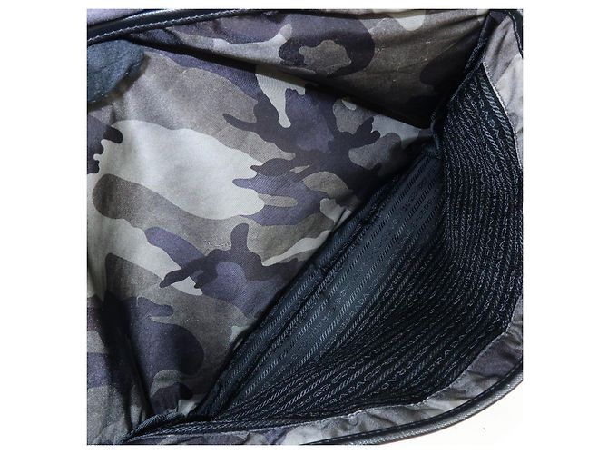 Borsa a tracolla PRADA in nylon e pelle Saffiano con logo triangolare Khaki VA0768 - vista 20