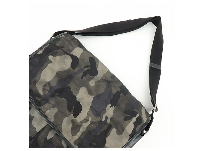 Borsa a tracolla PRADA in nylon e pelle Saffiano con logo triangolare Khaki VA0768 - vista 6