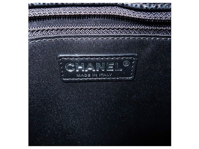 Borsa a tracolla CHANEL Matelasse COCO Mark Caviarskin Nera A50995 - vista 10