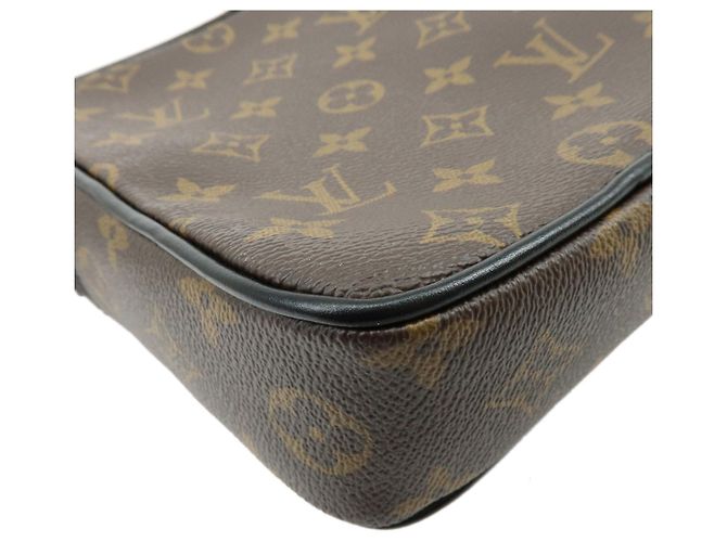 Louis Vuitton Monogram Macassar Christopher Wearable Wallet Bag M69404 - vista 6