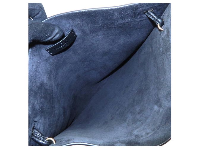 VALENTINO Borsa a spalla e a tracolla in pelle con borchie Nero - vista 19