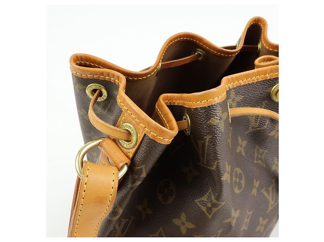 Borsa a tracolla Louis Vuitton Monogram Petit Noe Brown M42226 - vista 18