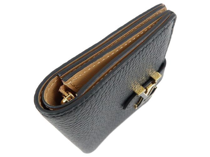 Billetera Compacta Vertical Louis Vuitton en piel Taurillon Noir M81561 - vista 7