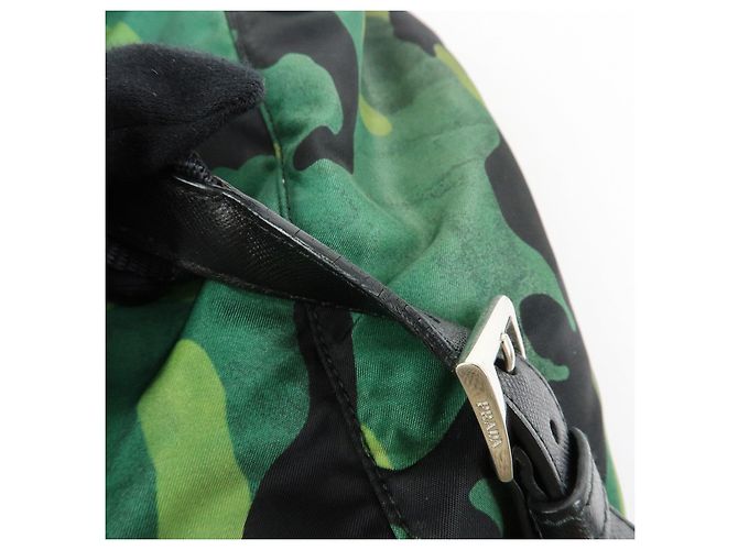 Zaino PRADA in nylon e pelle con logo Triangle Camouflage BZ0032 - vista 7