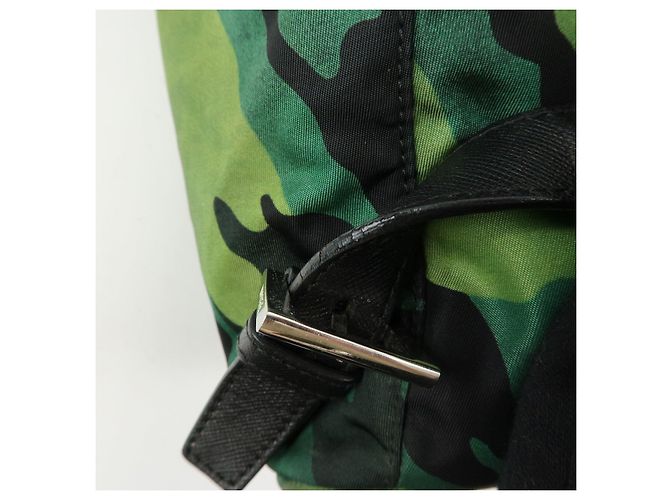 Zaino PRADA in nylon e pelle con logo Triangle Camouflage BZ0032 - vista 9