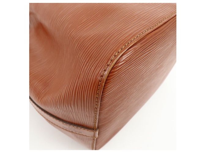 Borsa a tracolla Louis Vuitton Epi Petit Noe Kenya Brown M44103 - vista 13
