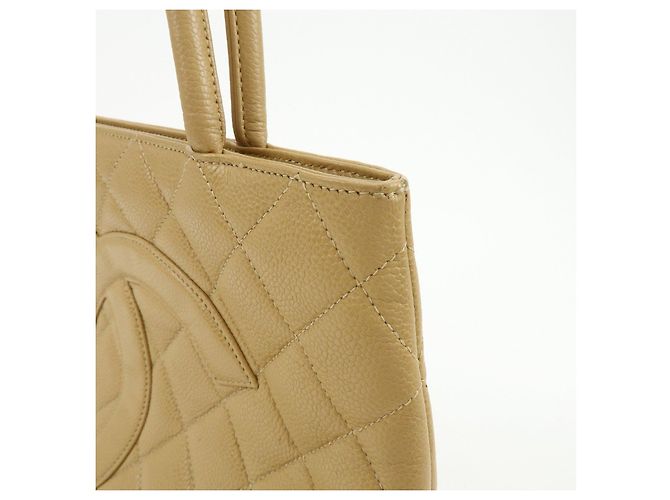 Borsa a mano CHANEL Medallion Matelasse COCO Mark Tote Bag Beige A01804 - vista 13