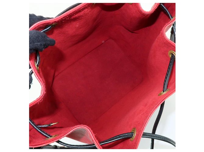 Louis Vuitton Epi Petit Noe Shoulder Bag Noir Castilian Red M44172 - view 16