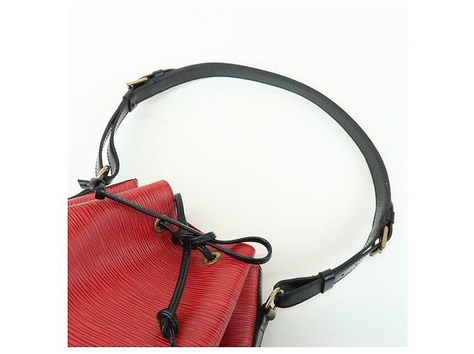 Louis Vuitton Epi Petit Noe Shoulder Bag Noir Castilian Red M44172 - view 6