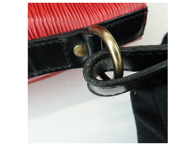 Louis Vuitton Epi Petit Noe Shoulder Bag Noir Castilian Red M44172 - view 7