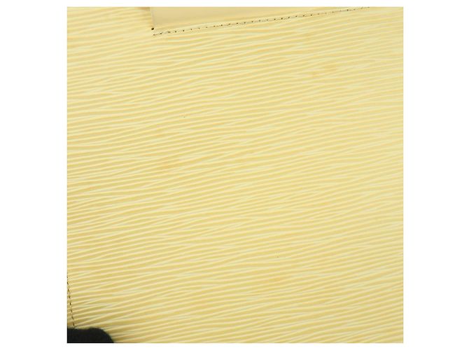 Borsa a spalla Saint Tropez in pelle Epi Louis Vuitton Vanilla - vista 18