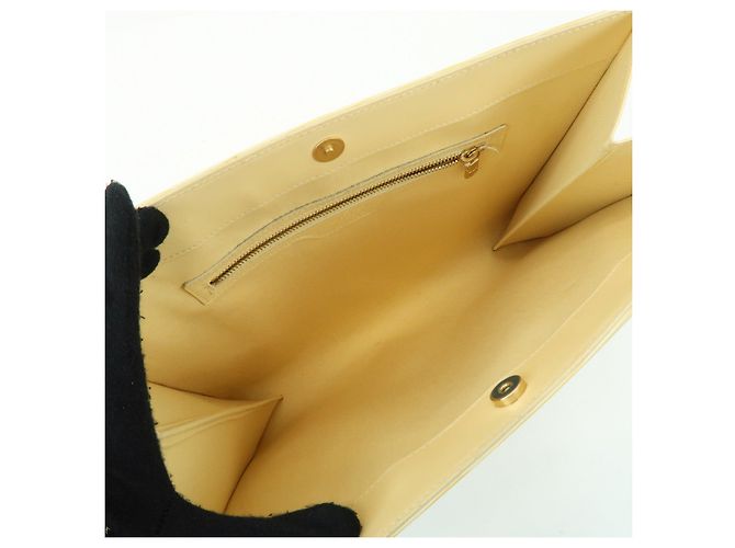 Borsa a spalla Saint Tropez in pelle Epi Louis Vuitton Vanilla - vista 20