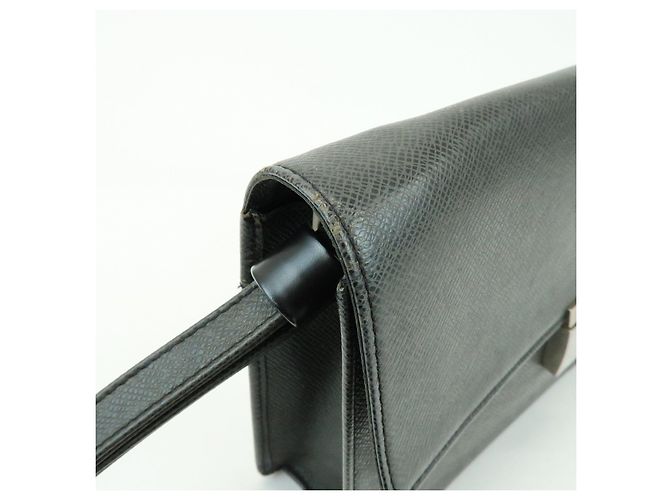 Borsa a pochette Louis Vuitton Selenga in pelle Taiga Ardoise M30782 - vista 11