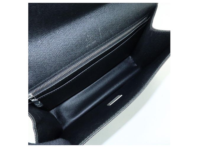 Borsa a pochette Louis Vuitton Selenga in pelle Taiga Ardoise M30782 - vista 19